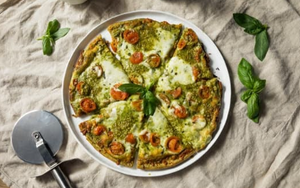 Experience the Authentic Flavors of Italy with Pizza Pack's Chicken Pesto Pizza Recipe